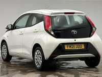 Used Toyota Aygo X-play 72 HP (52 kW) 2021 White Hatchback