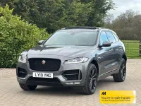 Usado Jaguar F-Pace R-Sport 180 HP (132 kW) 2019 Cinzento SUV