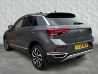 Usado VW T-Roc Style 115 HP (84 kW) 2024 Cinzento SUV