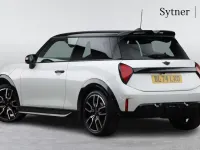 Used Mini Cooper S Hatch 201 HP (147 kW) 2024 White Hatchback