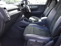 Used Volvo XC40 R-Design 161 HP (118 kW) 2021 White SUV