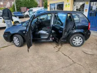 Begagnad VW Polo S 2005 Svart Halvkombi