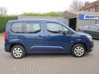Second-hand Vauxhall Combo 110 CP (80 kW) 2019 Albastru Monovolum