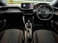 Used Peugeot 208 Style 101 HP (74 kW) 2025 White Hatchback