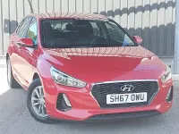 Used Hyundai i30 120 HP (88 kW) 2017 Red Hatchback
