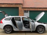 Used Volvo V60 CC 190 HP (139 kW) 2017 Estate