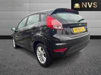 Usado Ford Fiesta Zetec 2016 Negro Utilitario