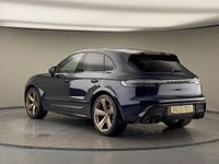 Used Porsche Macan 440 HP (323 kW) 2022 Night blue SUV