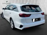 Used Kia Ceed 2022 White Hatchback