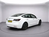 Used Tesla Model 3 Standard Range 239 kW (325 HP) 2020 White Sedan