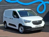 Used Vauxhall Combo Edition 100 HP (73 kW) 2019 White MPV