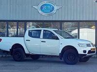 Used Mitsubishi L200 2014 White Pickup