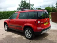 Used Skoda Yeti SE L 110 HP (80 kW) 2015 Red SUV