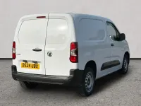 Used Vauxhall Combo S 101 HP (74 kW) 2024 White MPV