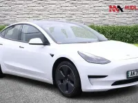 Used Tesla Model 3 Standard Range Plus 366 kW (498 HP) 2021 White Sedan