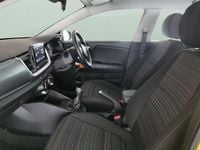 Used Kia Stonic 2022 Yellow SUV