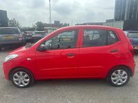 Used Hyundai i10 Classic 85 HP (62 kW) 2013 Red Hatchback
