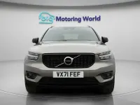 Usado Volvo XC40 R-Design Pro 163 CV (119 kW) 2022 Gris SUV