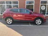 Used Nissan Qashqai Acenta Premium 115 HP (84 kW) 2018 Red SUV