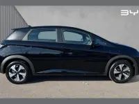 New BYD Dolphin Active 69 kW (95 HP) 2026 Additional metallic  obsidian black Hatchback