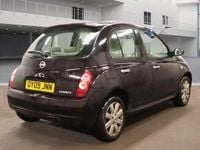 Begagnad Nissan Micra 79 HK (58 kW) 2009 Svart Halvkombi