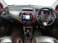Begagnad Renault Captur Signature 90 HK (66 kW) 2016 Röd SUV