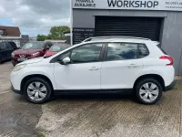 Used Peugeot 2008 Active 68 HP (50 kW) 2013 White SUV