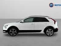 Used Kia Niro 141 HP (103 kW) 2022 White SUV