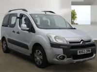Usado Citroën Berlingo XTR 90 CV (66 kW) 2013 Plateado Monovolumen