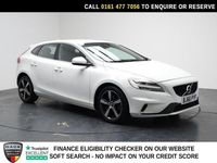 Begagnad Volvo V40 R-Design 152 HK (111 kW) 2016 Vit Halvkombi