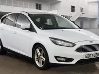 Begagnad Ford Focus Zetec 125 HK (91 kW) 2018 Vit Halvkombi