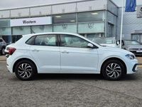 Used VW Polo Life 95 HP (69 kW) 2024 White Hatchback