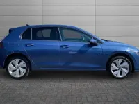 Second-hand VW Golf VIII 204 CP (150 kW) 2025