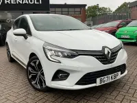 Used Renault Clio Version S 140 HP (102 kW) 2022 Hatchback