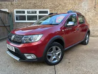 Used Dacia Sandero Comfort 90 HP (66 kW) 2018 Red Hatchback