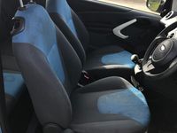 Używany Ford Ka Studio 69 KM (50 kW) 2009 Niebieski Hatchback