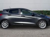Begagnad Ford Fiesta Titanium 2017 Grå Halvkombi