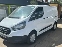 Used Ford Transit Custom 105 HP (77 kW) 2018 White Van