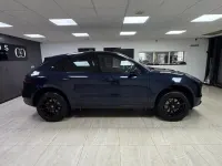 Used Porsche Macan 340 HP (250 kW) 2017 Blue SUV