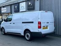 Used Peugeot Expert 143 HP (105 kW) 2025 White Van