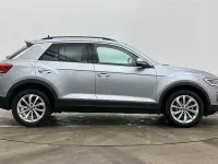 Używany VW T-Roc Match 150 KM (110 kW) 2025 Srebrny SUV