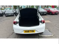 Used Vauxhall Insignia Design Edition 165 HP (121 kW) 2018 White Hatchback