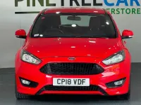 Begagnad Ford Focus ST-Line X 140 HK (102 kW) 2018 Röd Halvkombi