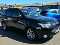 Begagnad Mitsubishi Outlander P-HEV 2015 Svart Kombi