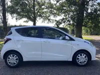 Used Hyundai i10 SE 66 HP (48 kW) 2018 White Hatchback
