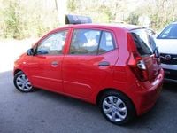 Used Hyundai i10 Classic 85 HP (62 kW) 2012 Red Hatchback