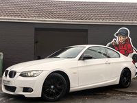 Begagnad BMW 320 M Sport 174 HK (127 kW) 2008 Vit Sportkupé