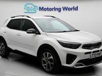 Begagnad Kia Stonic GT-Line 120 HK (88 kW) 2022 Vit SUV