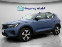 Usado Volvo XC40 Plus 211 HP (155 kW) 2023 Azul SUV