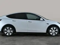 Used Tesla Model Y Long Range AWD 378 kW (514 HP) 2022 White SUV